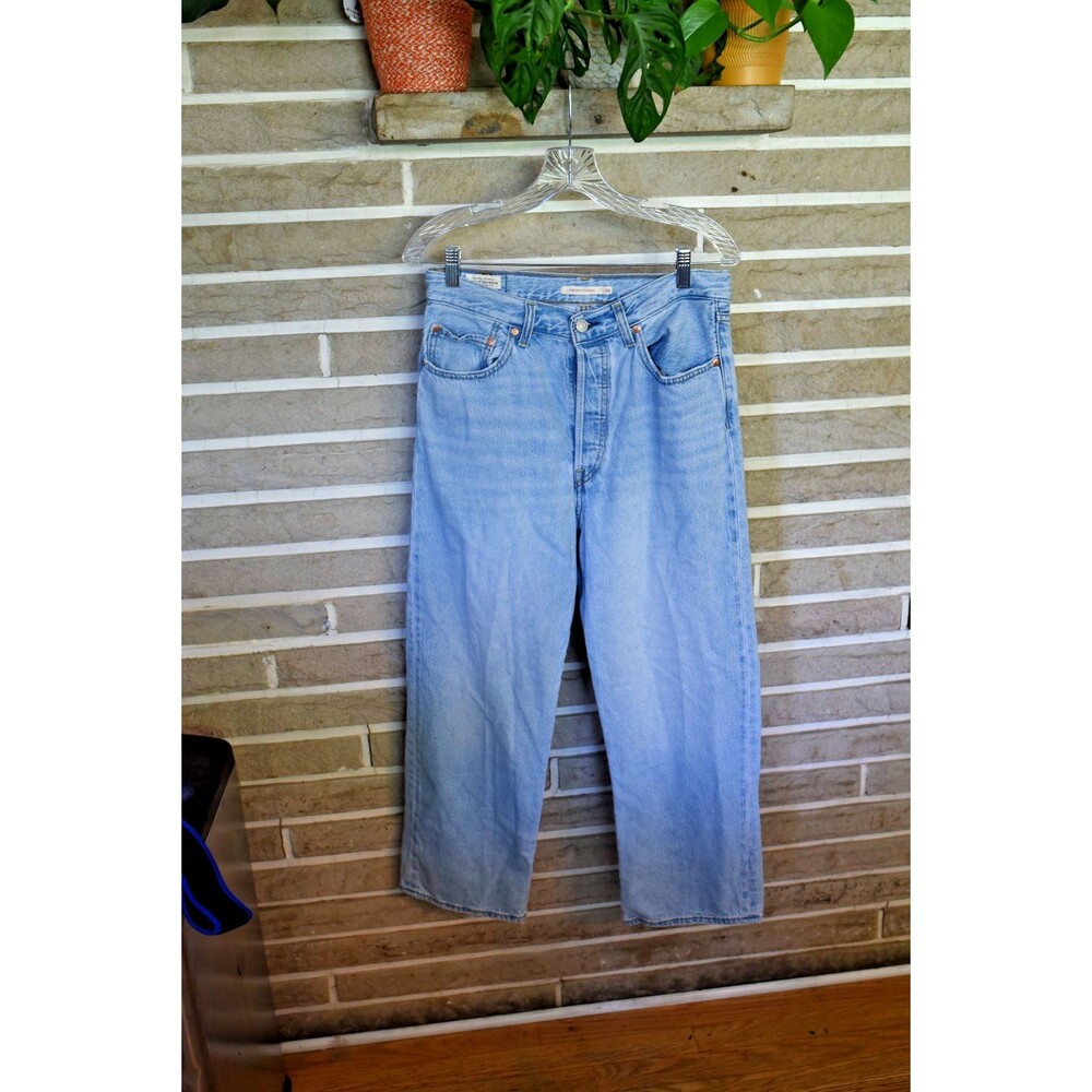 Levis Ribcage Straight High Rise Jeans 30 Light Wash Denim Premium
